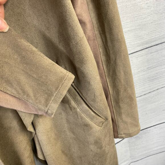 BlankNYC size small Womens Vegan Leather Suede Cardigan Jacket Tan Beige Button - Picture 6 of 8